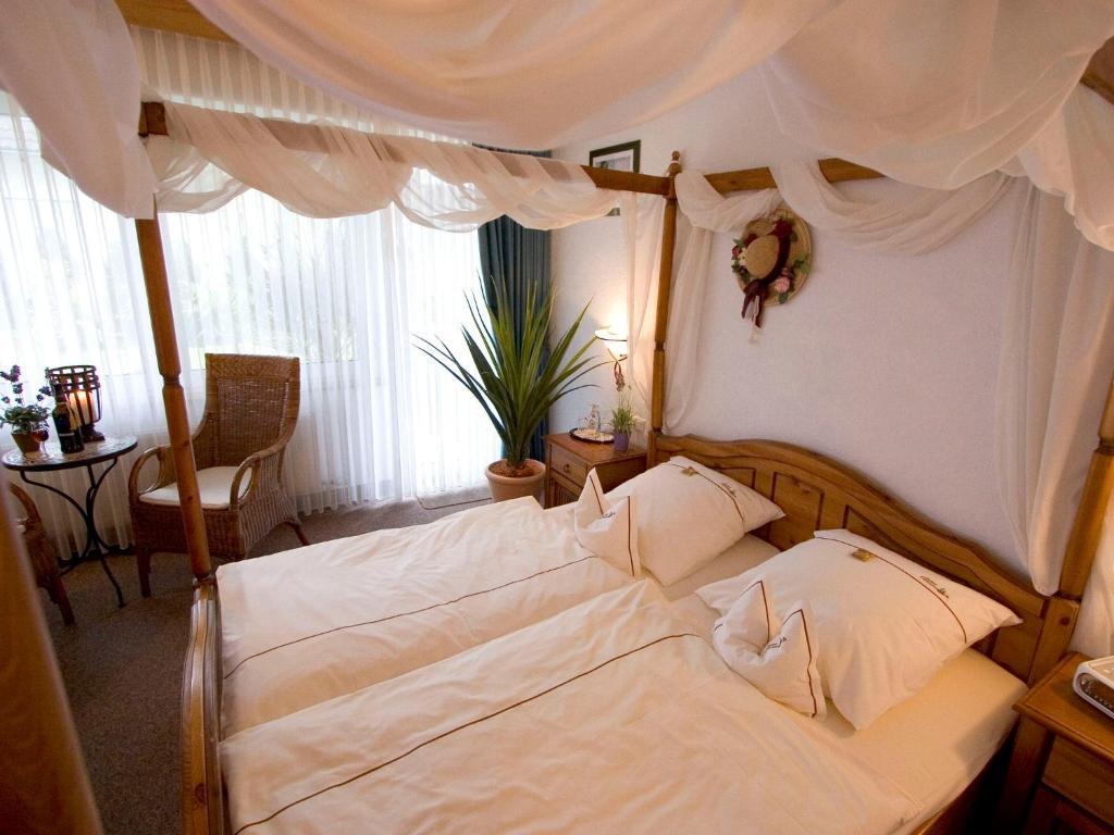 Landhotel Grimmeblick Winterberg Rom bilde